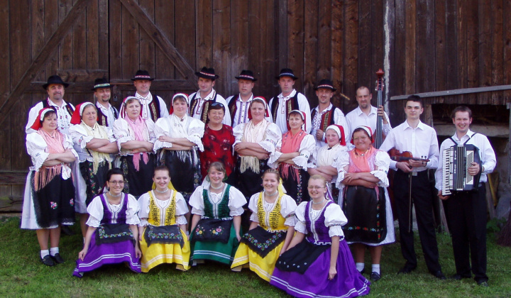 1. fotografia fotogalérie Združenia v obci / DFSk Markovec - foto