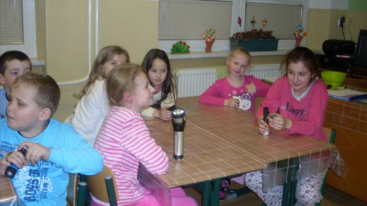 Fotografia fotogalérie Noc v škole