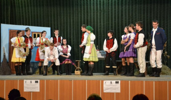 5. fotografia fotogalérie Divadelné predstavenie z Kľušo...