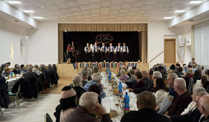 Fotka - Posedenie s dôchodcami 2025